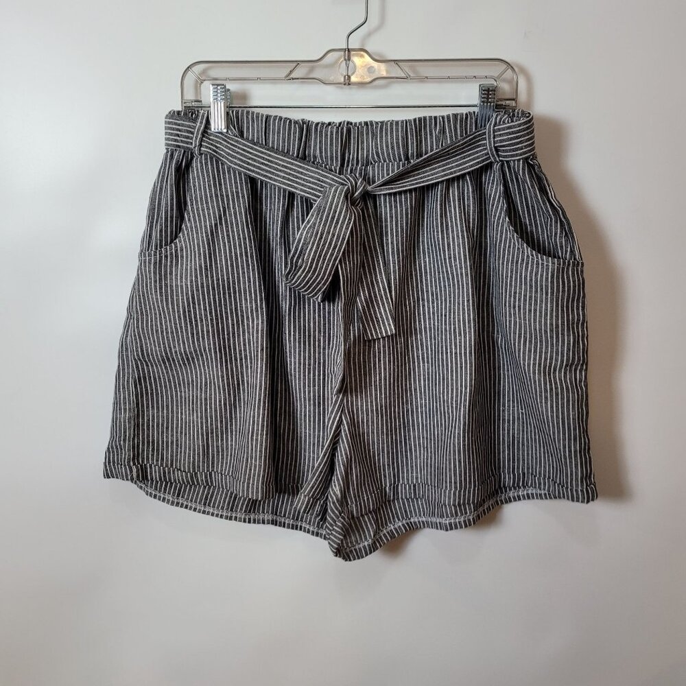 Striped Womens Shorts With Tie Waist & Pockets - 2XL